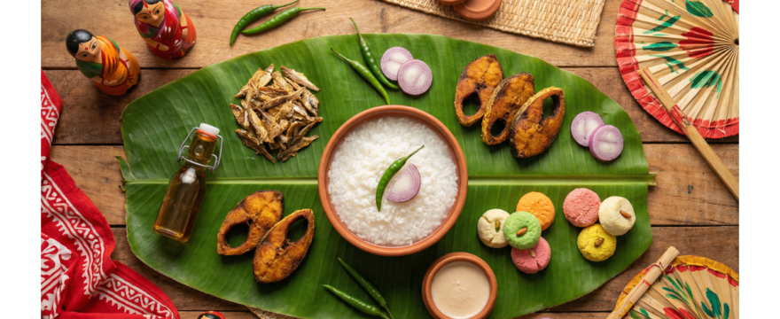 পহেলা বৈশাখের ঐতিহ্যবাহী খাবার — পান্তা ইলিশ, মিষ্টি ও বাংলার উৎসবের থালা